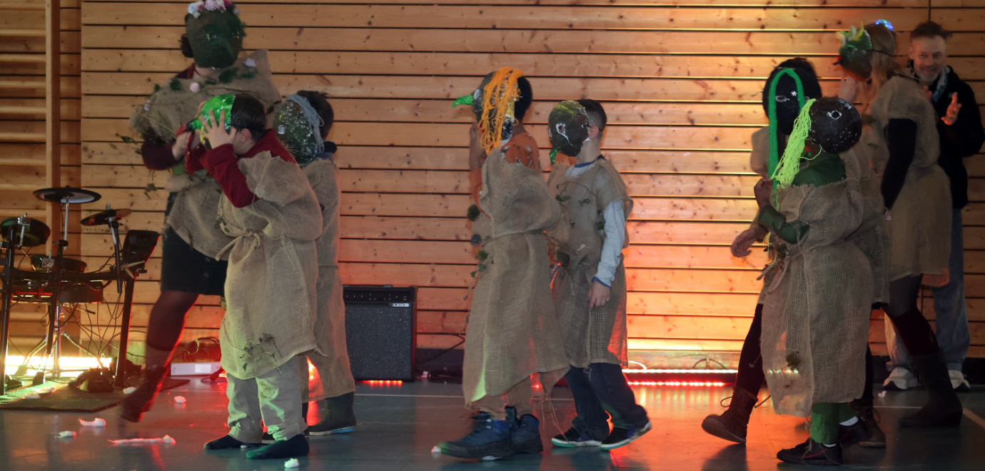 Bei der Kostümprämierung an der Rudolf-Leski-Schule