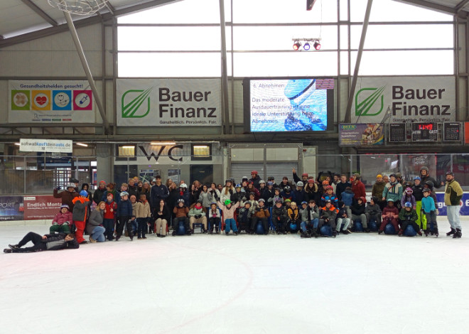 Schlittschuhlaufen in der Reutlinger Eishalle